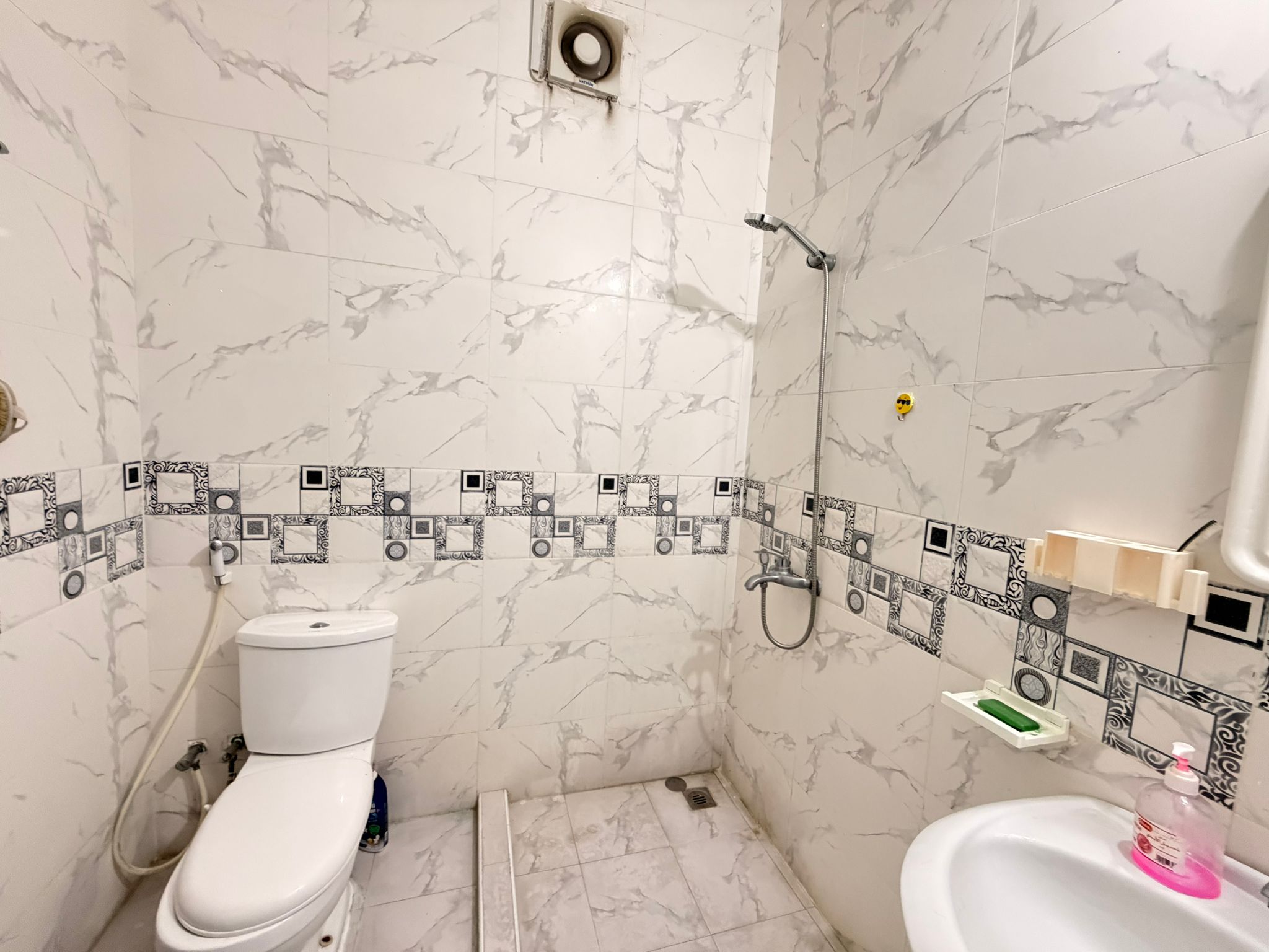 STUDIO unit 101 - interior view 2