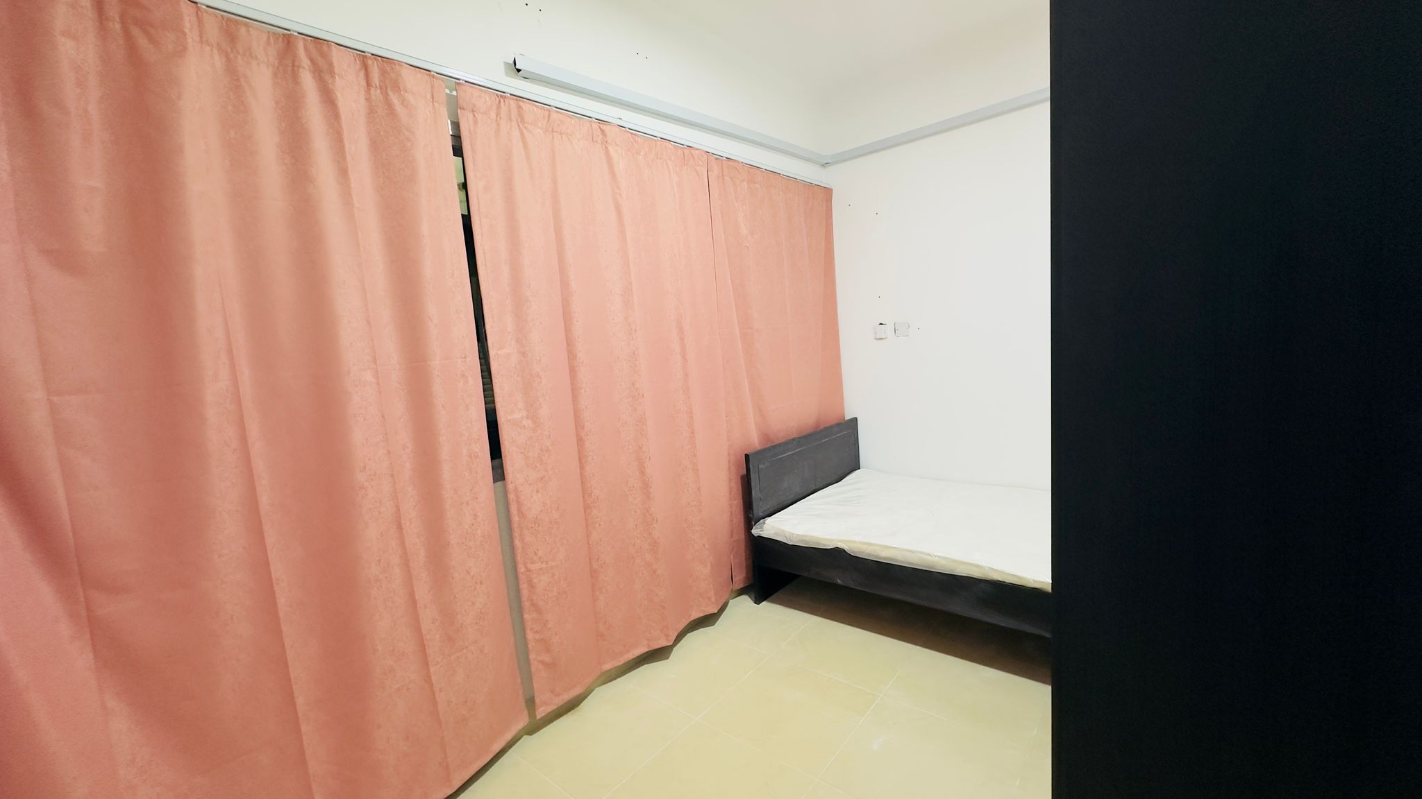 STUDIO unit 101 - interior view 1