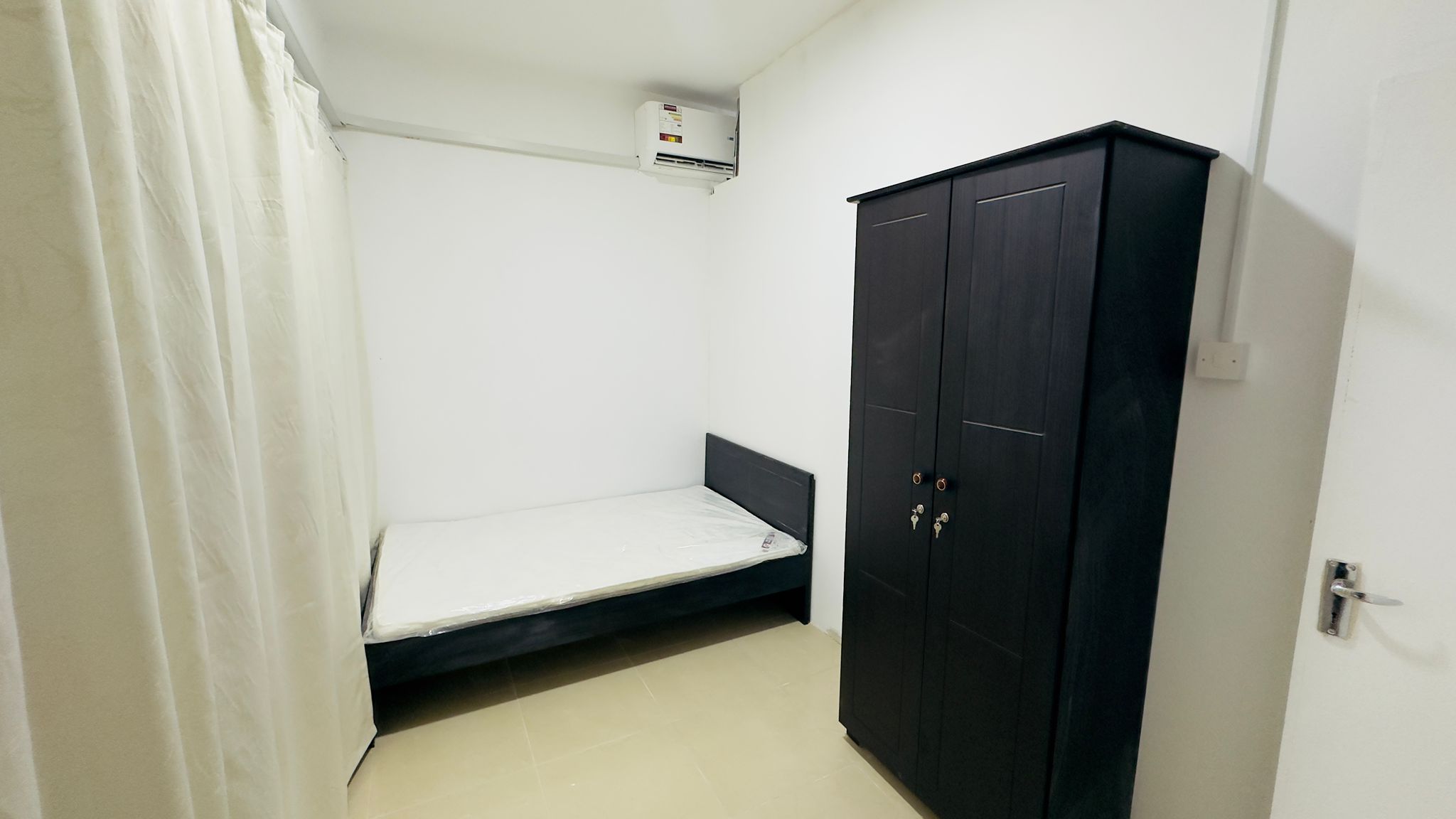 STUDIO unit 101 - interior view 3