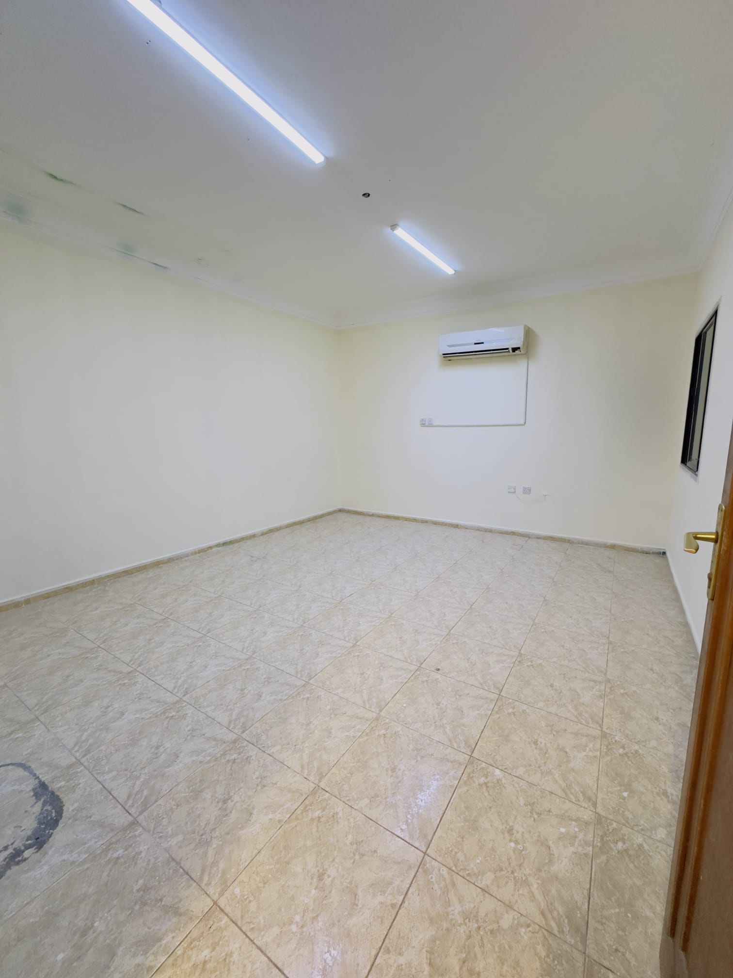 STUDIO unit 101 - interior view 2