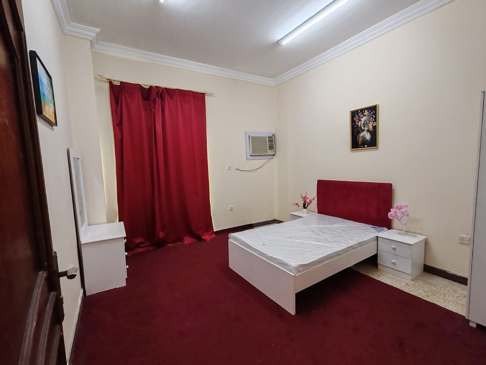 STUDIO unit 101 - interior view 1