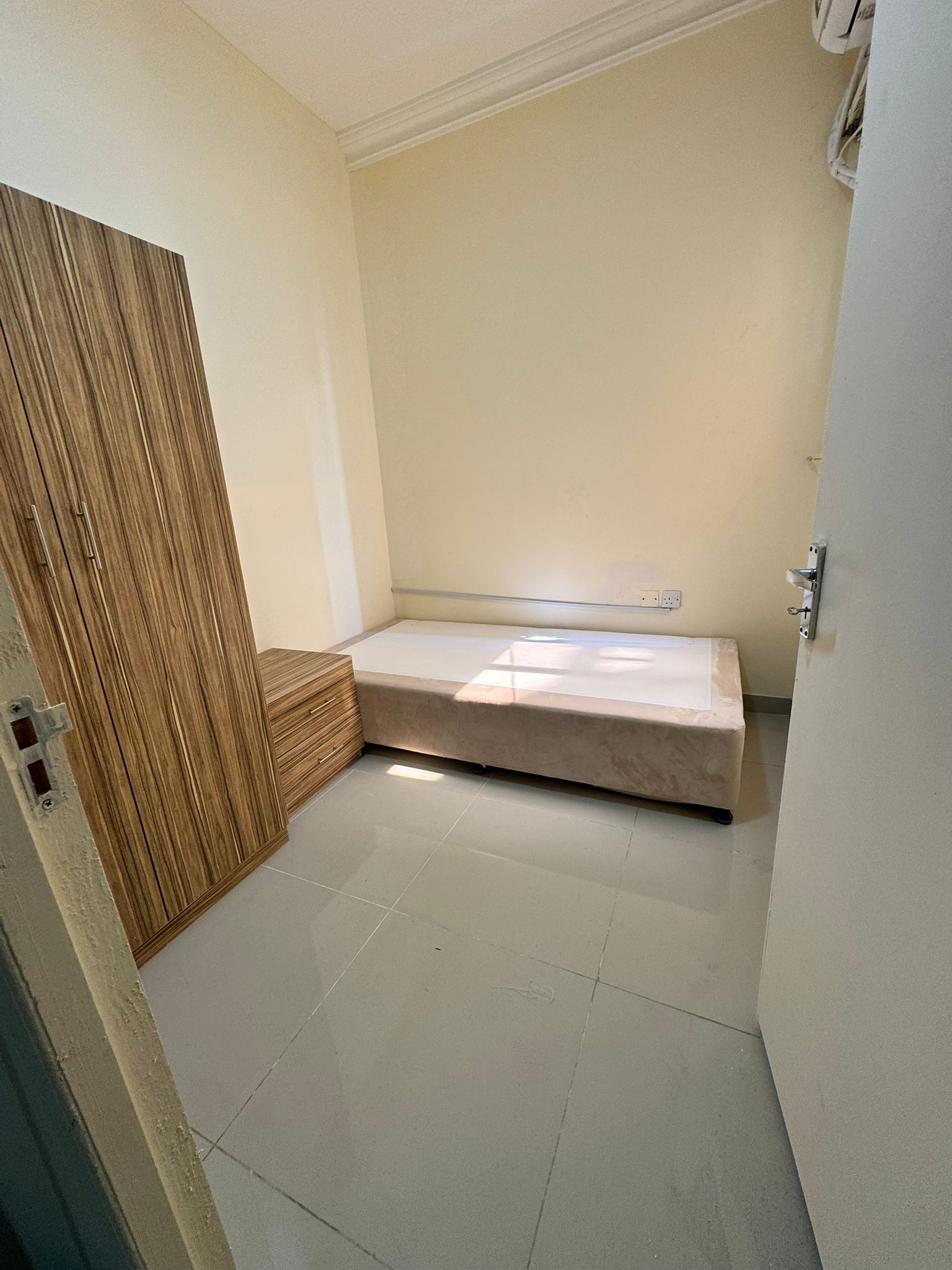 STUDIO unit 101 - interior view 2