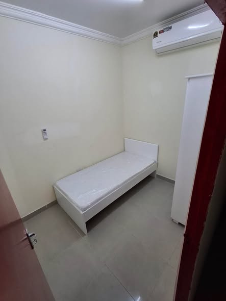 Partition for rent in Fereej Bin Mahmoud