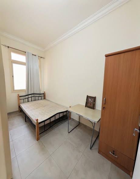 Partition for rent in Al Mansoura