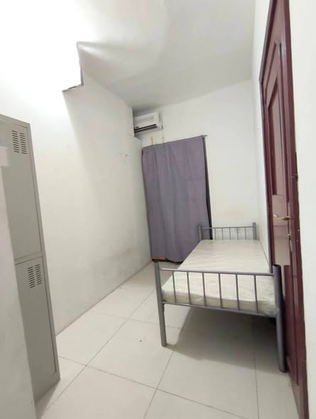 MALE_BEDSPACE unit for rent in Qatar