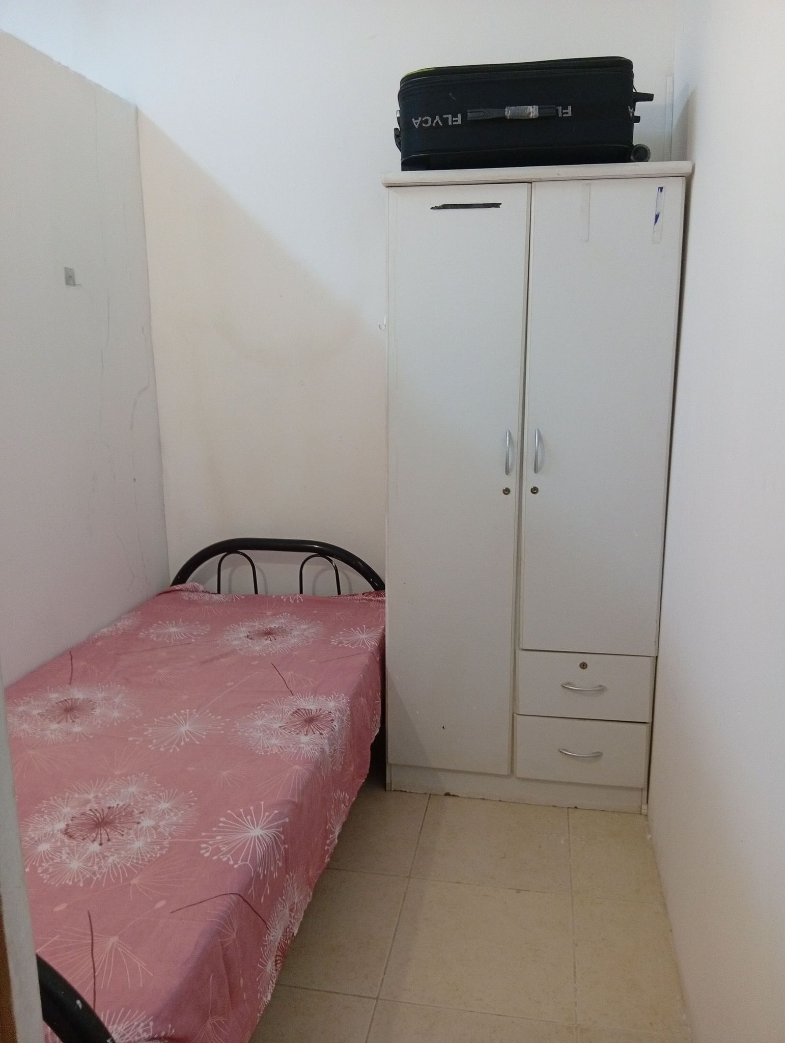 PARTITION unit for rent in Qatar