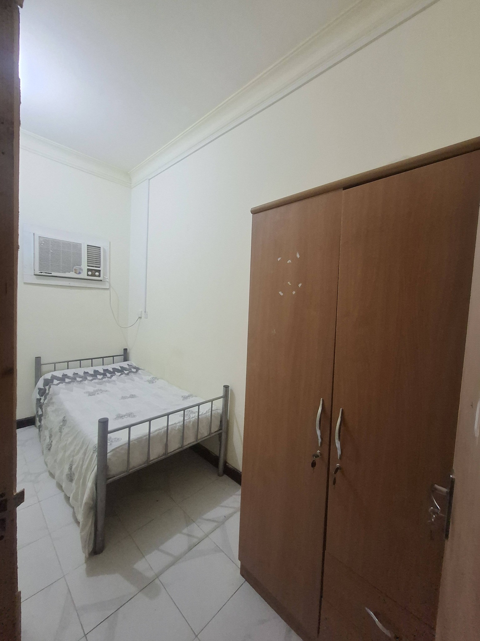 ROOM unit for rent in Qatar