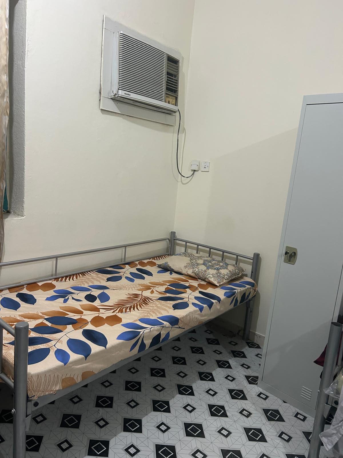 Executive Bedspace for rent in Najma