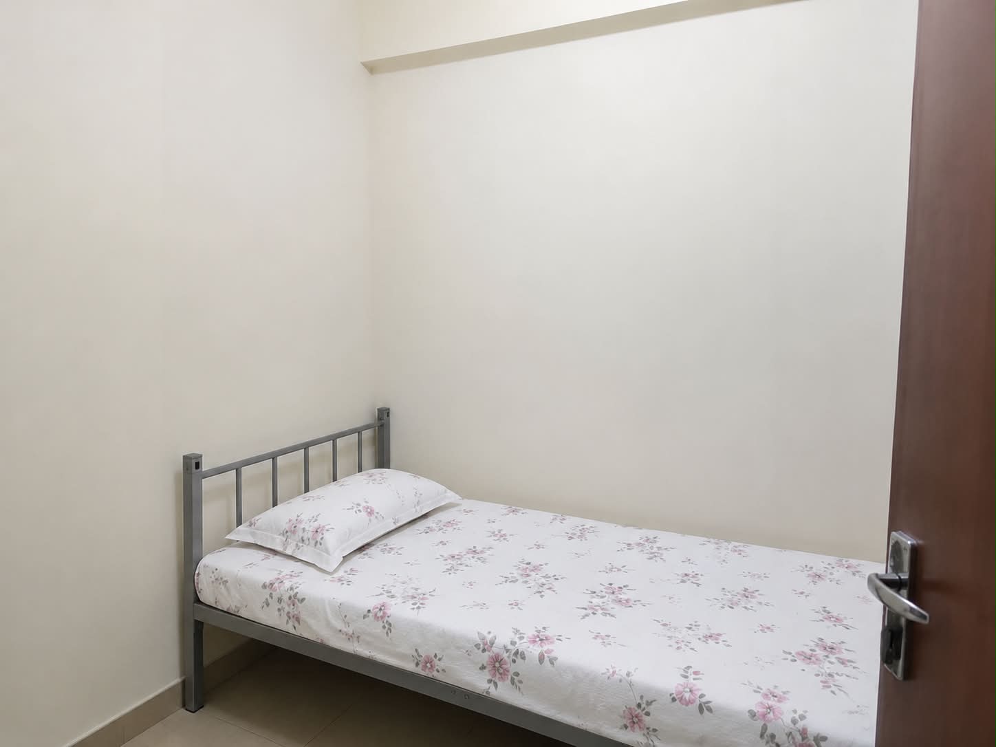 Partition for rent in Al Mansoura