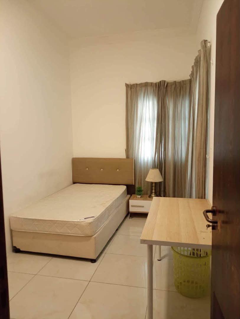 Partition for rent in Al Mansoura