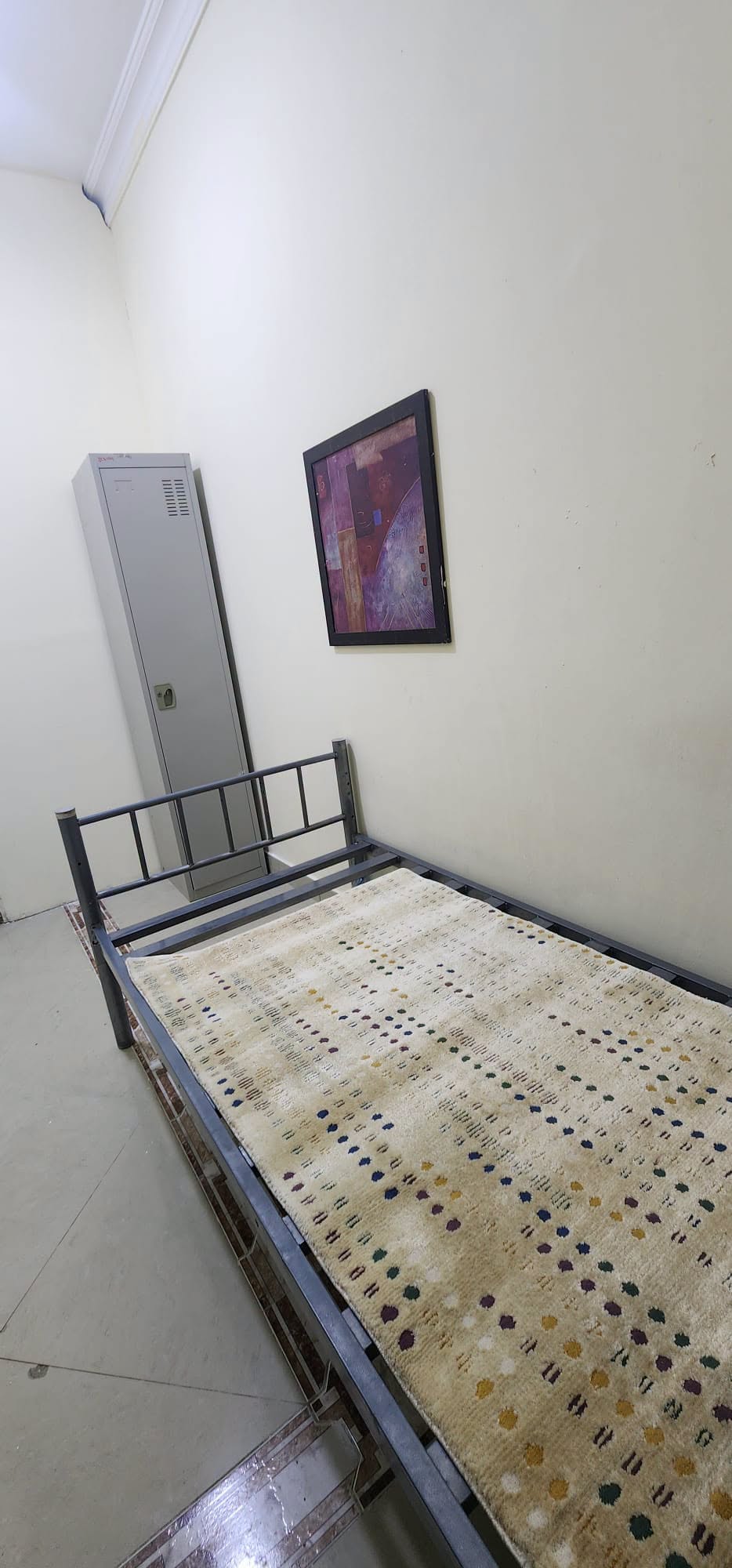 Partition for rent in Al Mansoura