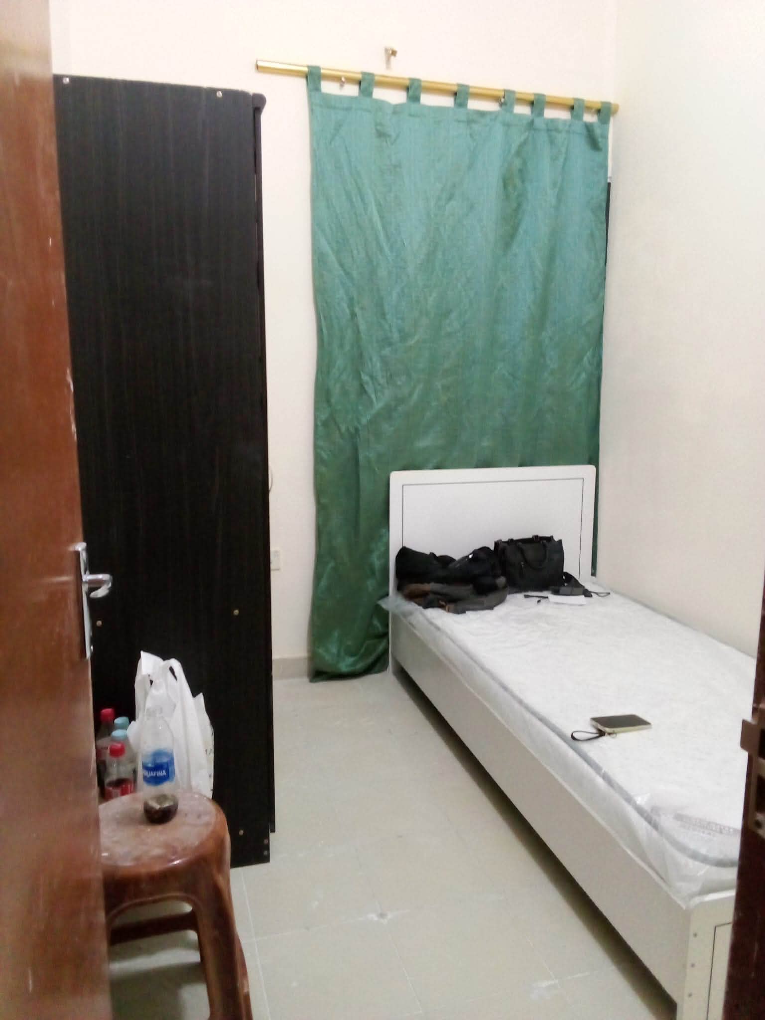 Partition for rent in Al Mansoura