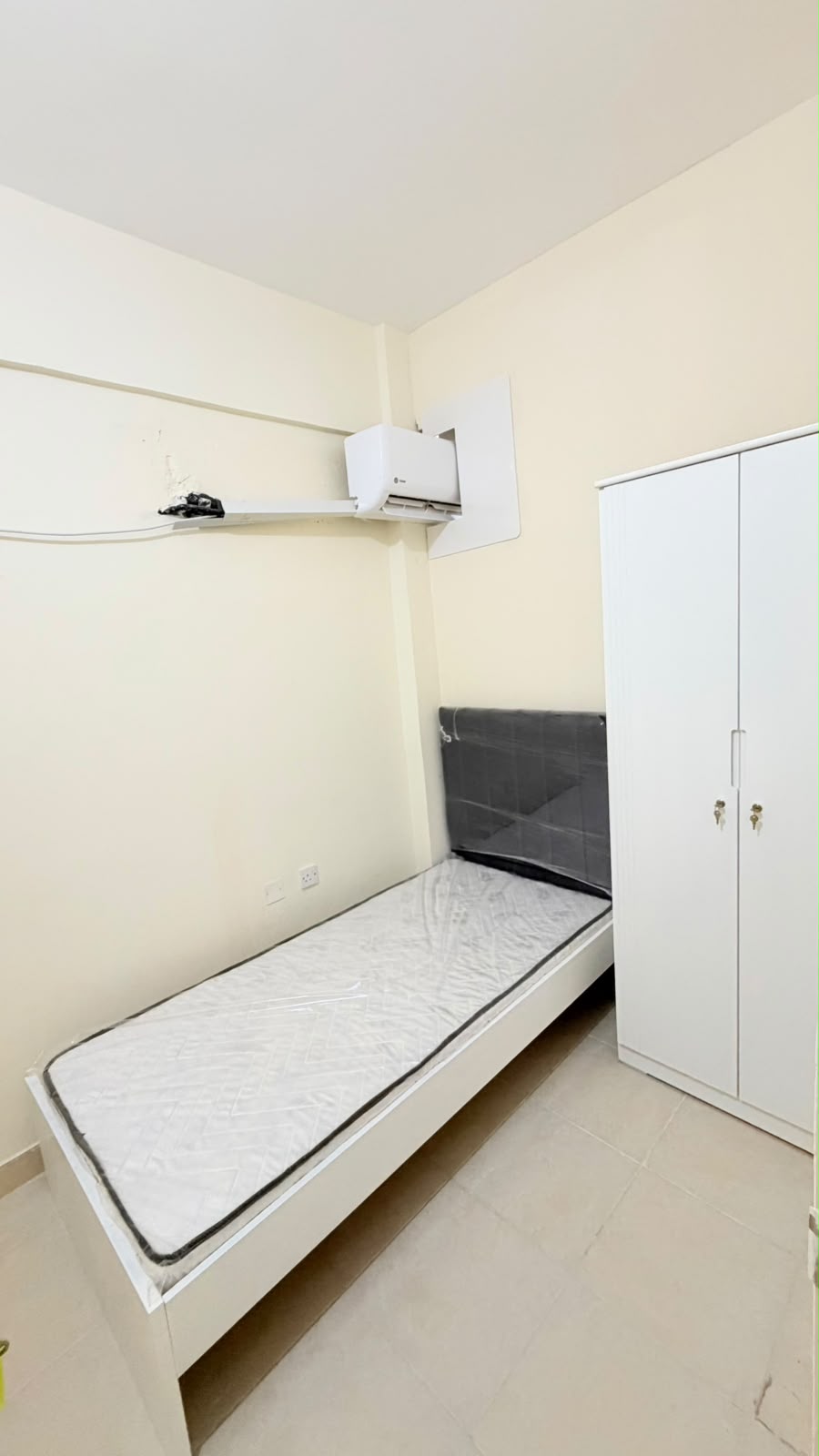 ROOM unit for rent in Qatar