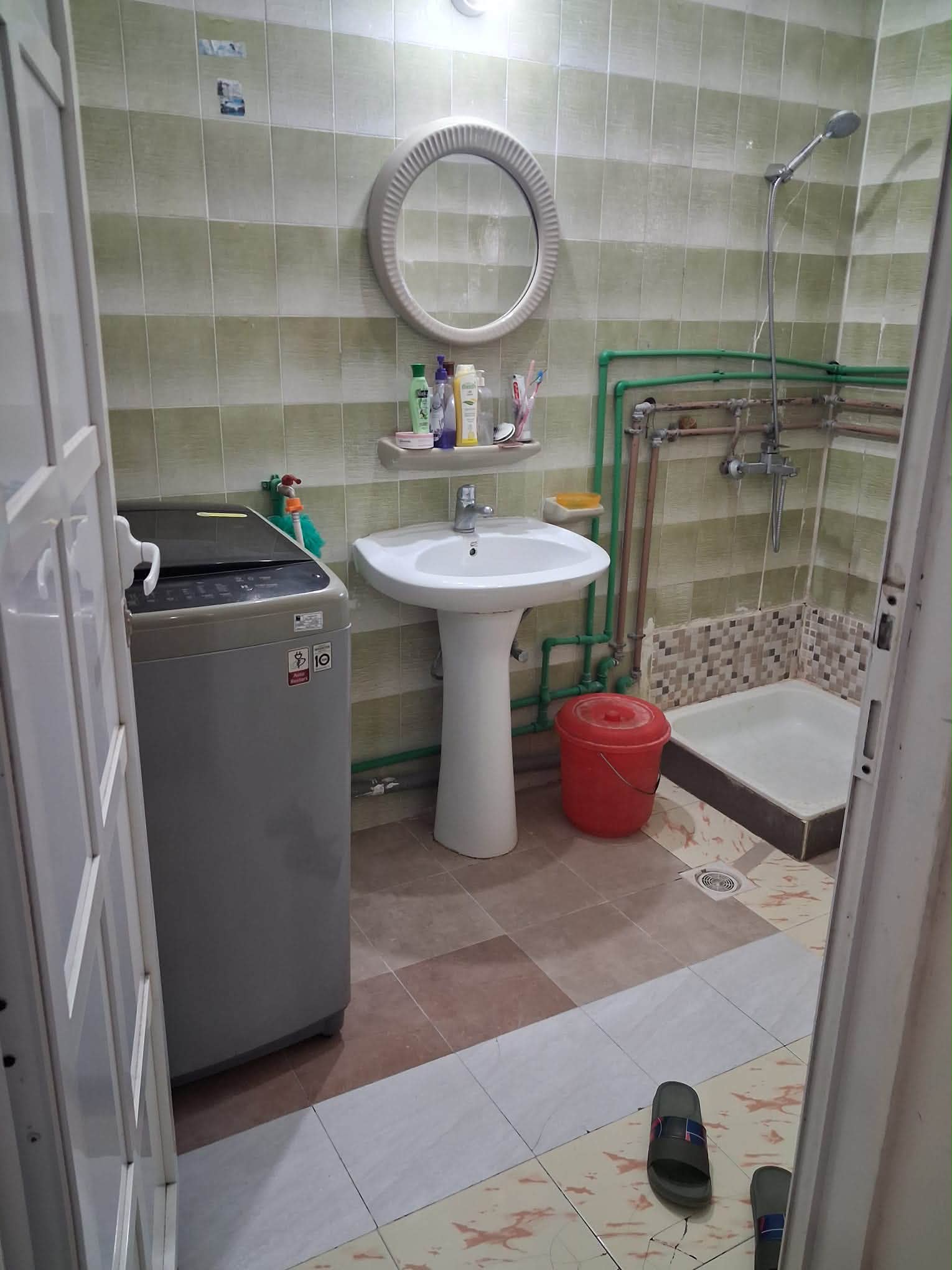 Villa for rent in Al Thakhira
