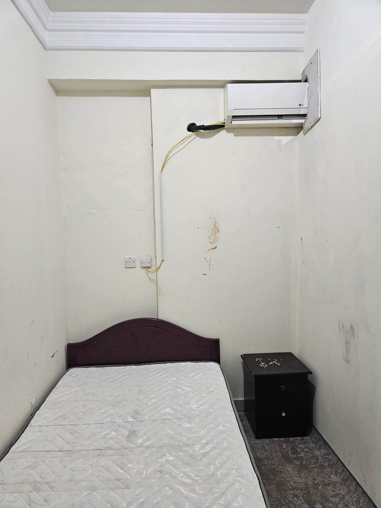 ROOM unit for rent in Qatar