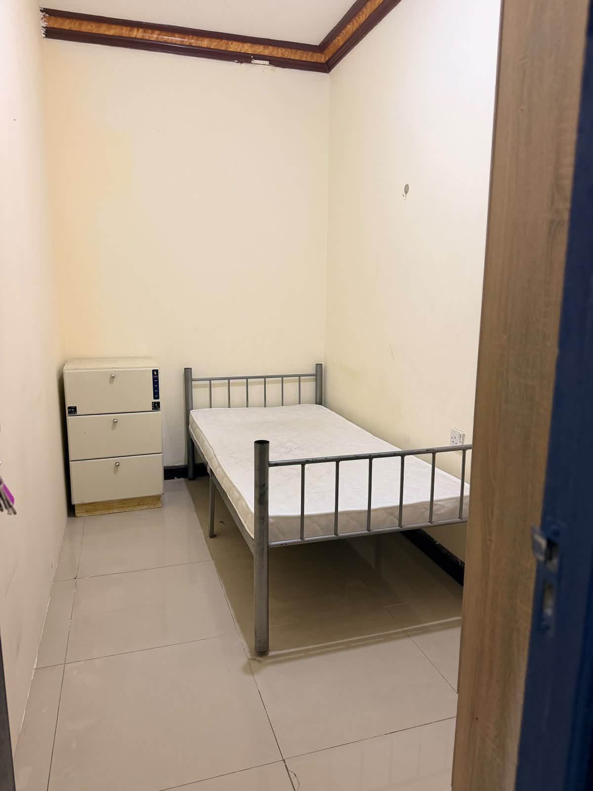 Single Room for rent in Al Sadd