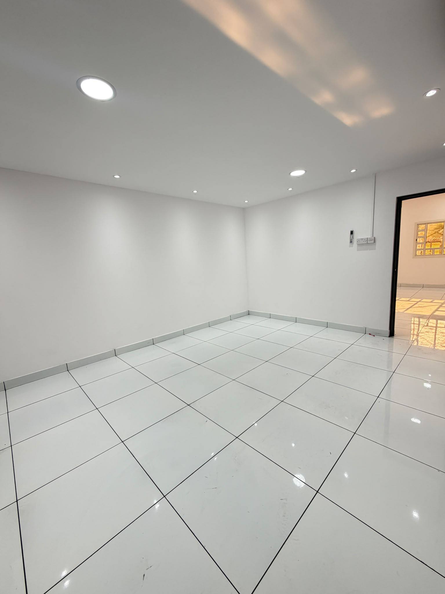 ROOM unit for rent in Qatar